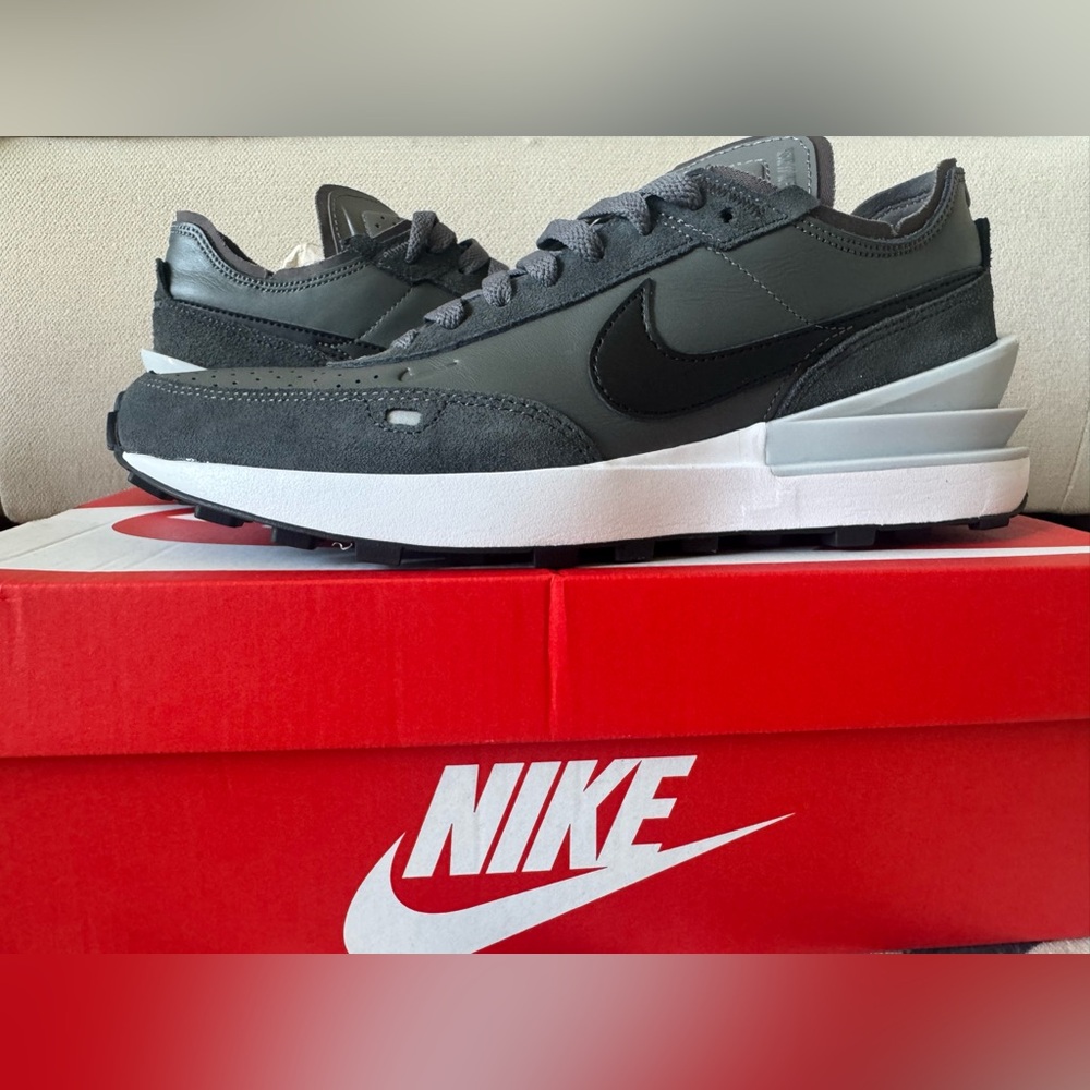 Nike Waffle One LTR in Black and Gray